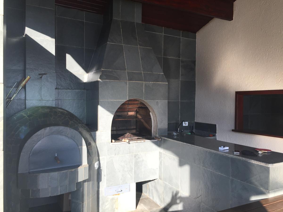 Linda Chacara Com Piscina Villa Atibaia Exteriör bild