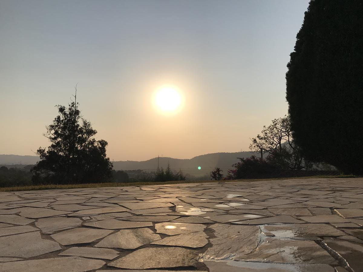 Linda Chacara Com Piscina Villa Atibaia Exteriör bild