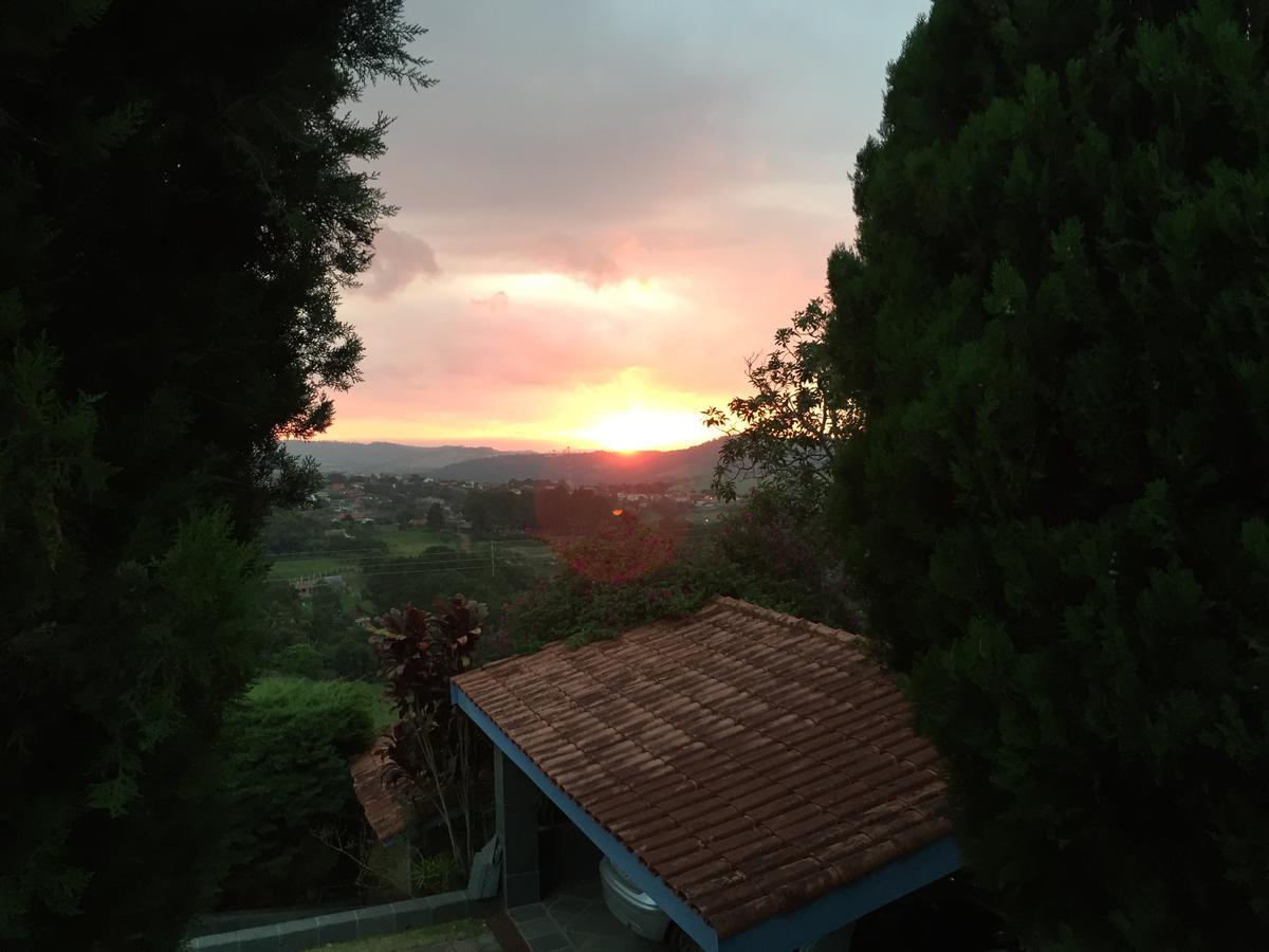 Linda Chacara Com Piscina Villa Atibaia Exteriör bild